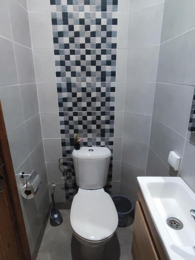 מירלפט Ocean Guest House מראה חיצוני תמונה